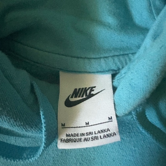 Nike Hoodies - Picture 6 of 9
